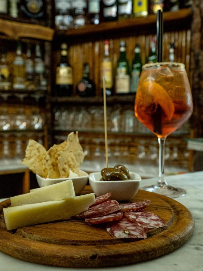 Albergo Ristorante Locanda Rosella Giba Bagian luar foto