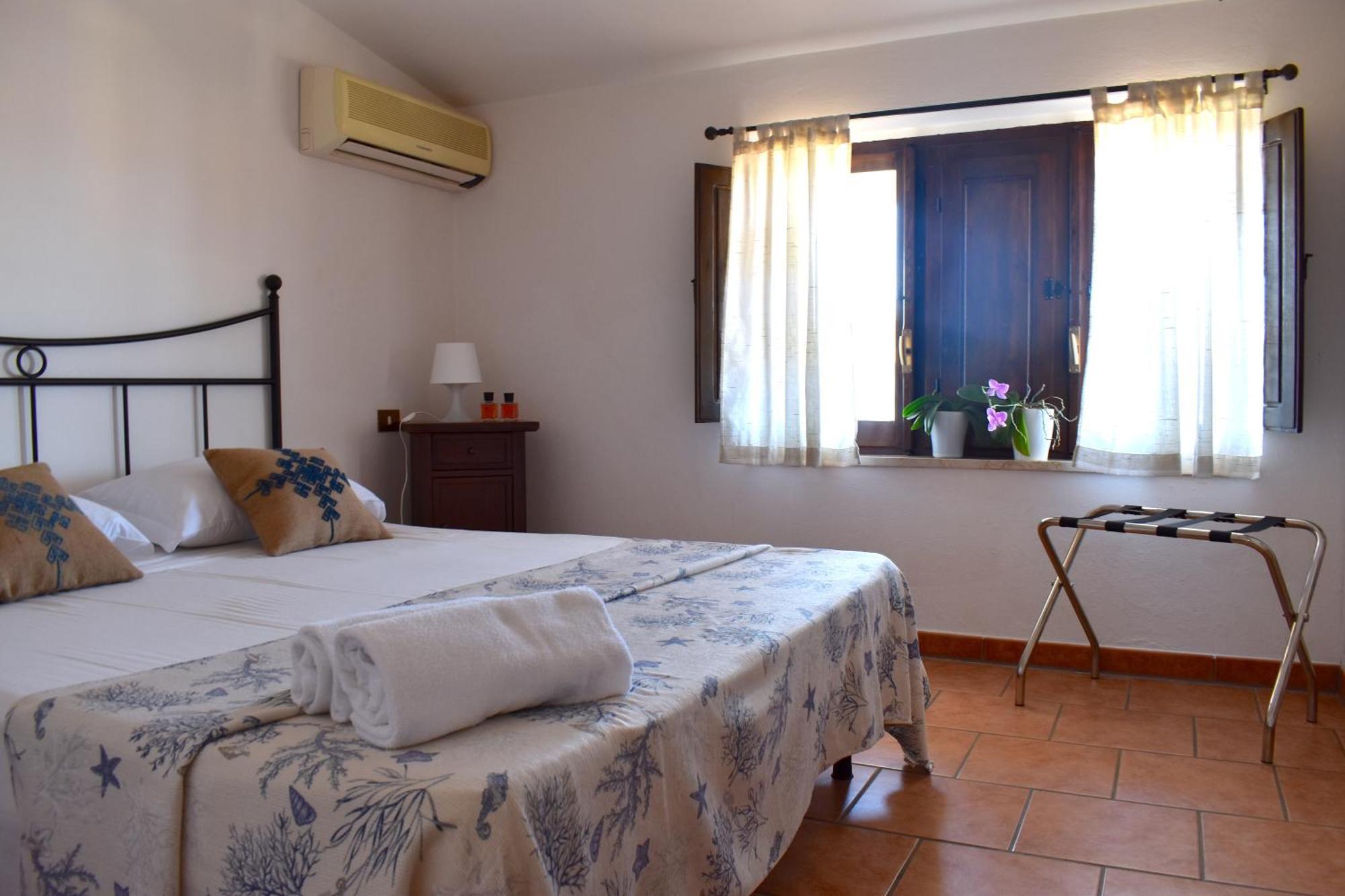 Albergo Ristorante Locanda Rosella Giba Bagian luar foto