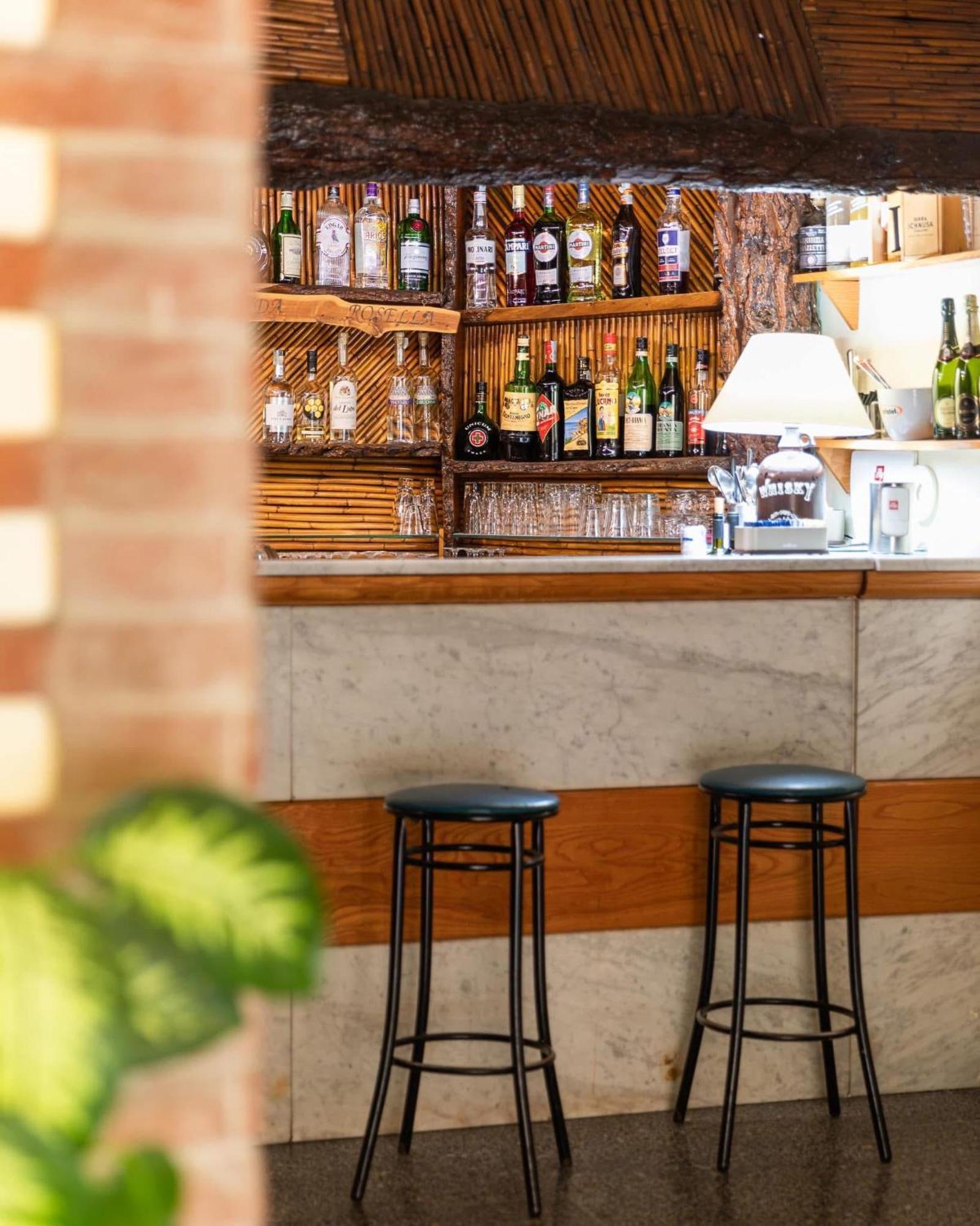 Albergo Ristorante Locanda Rosella Giba Bagian luar foto