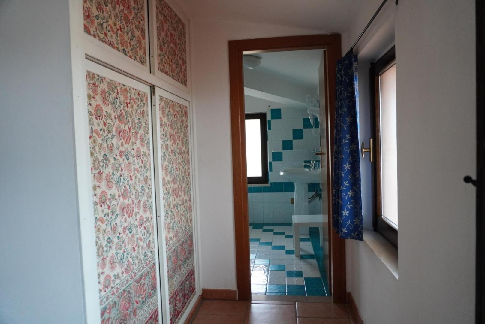 Albergo Ristorante Locanda Rosella Giba Bagian luar foto